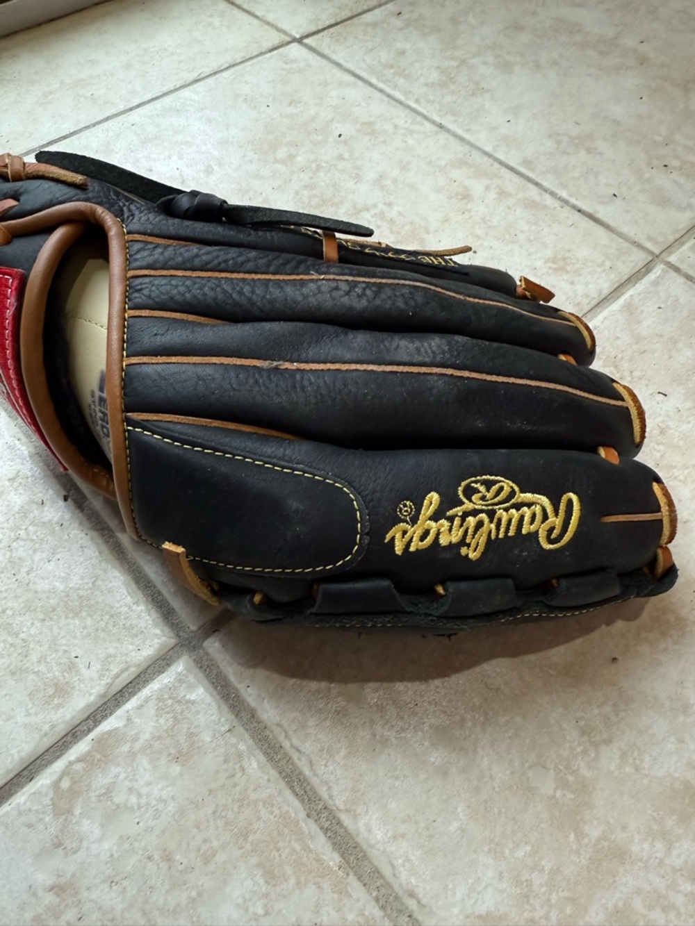 Rawlings Baseball Glove left Hand Leather  Player Preferred